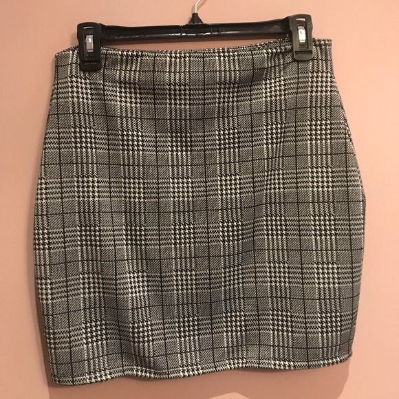 Plaid Slit Skirt - Picture 2 of 4